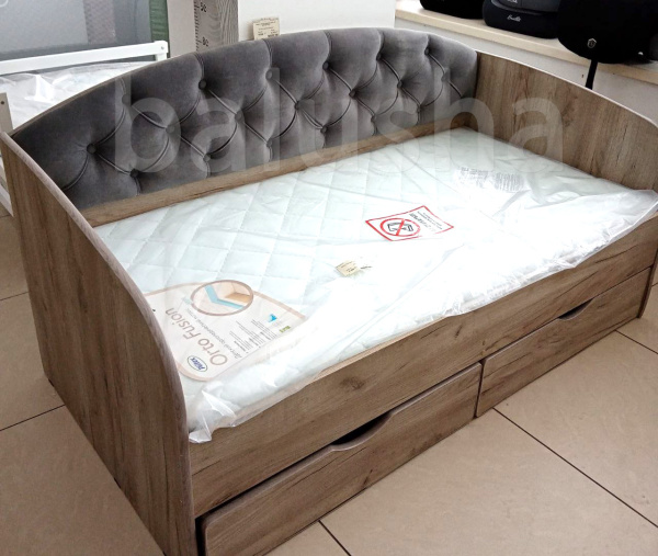 Кровать с мягкой спинкой Софа №9 160х80см ЛДСП (Дуб крафт серый+ткань №32 серый.)