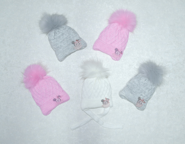 Шапка на девочку на синтепоне  (р.38-40)